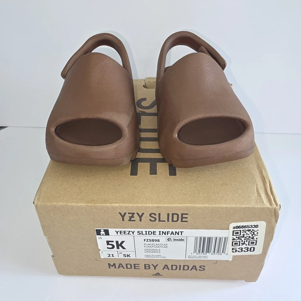 Authentic Adidas Yeezy Slide Bone Brown FZ5899 Infant Size 5K US BABY YZY